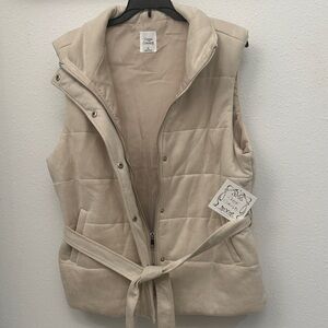 Cupio Light Cream Quilted Suede-Look Belted Vest